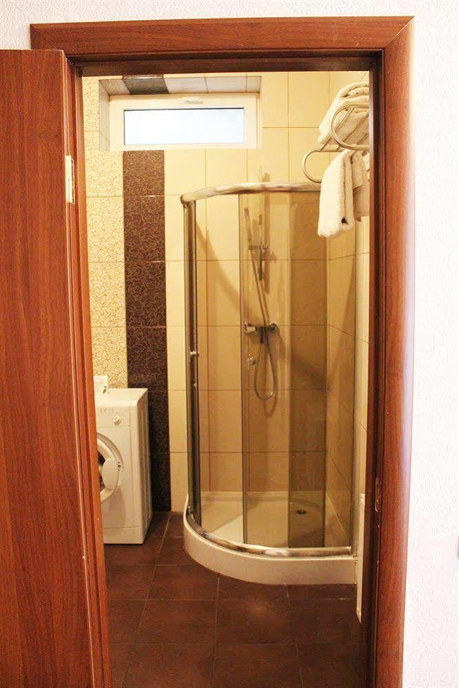 Geneva Park Hotel Одеса Екстериор снимка